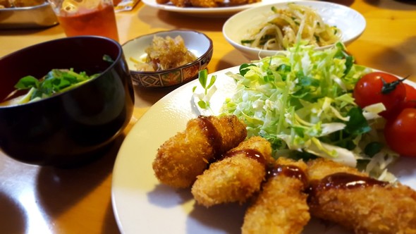 カキフライの夕食
