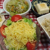 夕食 ヘルシー蒟蒻麺サラダ