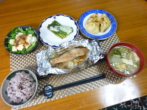 簡単☆トースターで鮭のホイル焼きの夕食