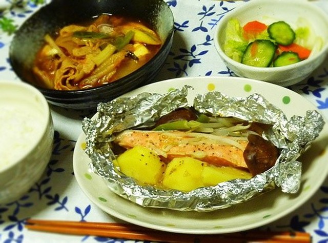 秋の献立 鮭と野菜たっぷりキムチスープ By ジュリネ クックパッド みんながのせた献立