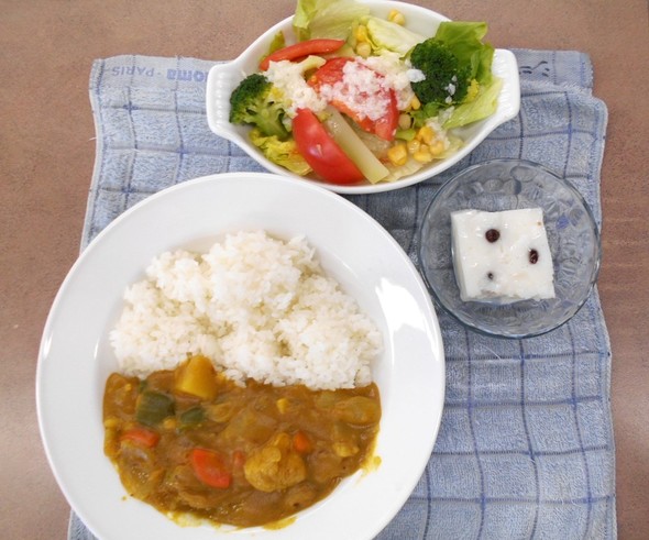 野菜たっぷりなカレーセット♪