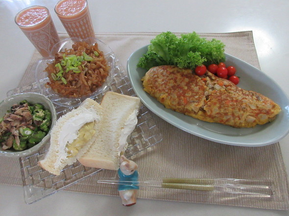 キヌア入りカレー風味のオムレツ✿