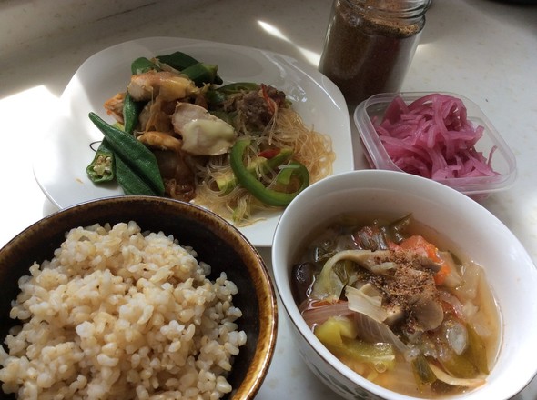 野菜を摂るぞ脂肪燃焼野菜スープランチ