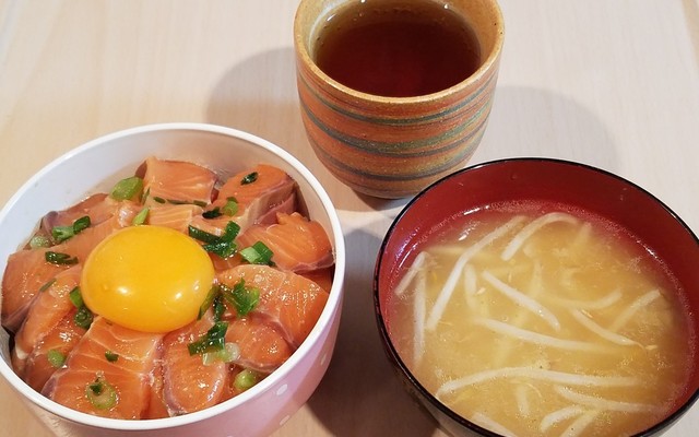 お刺身 サーモン づけ丼の献立 クックパッド 簡単おいしいみんなのレシピが359万品