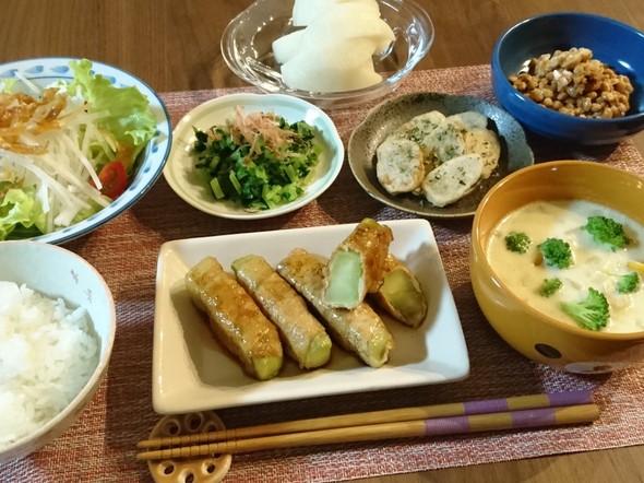ブロッコリー茎の肉巻き☆照り焼き風で夕食