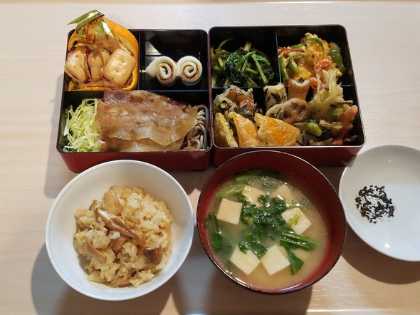 1/12☆キノコご飯と天ぷらでご馳走夕食