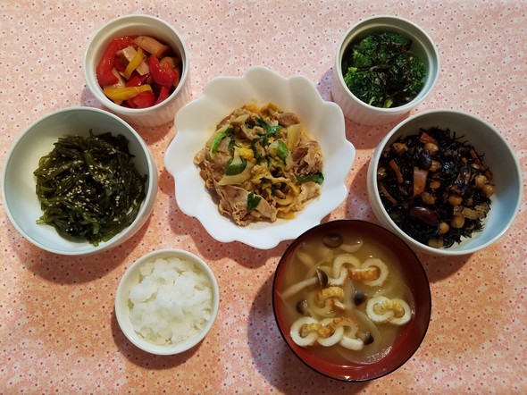 豚キムチ&ウインナーとパプリカの中華炒め
