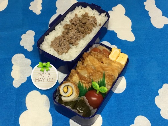 旦那( ･ㅂ･)و ̑̑ 揚ワンタン弁当
