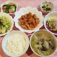 豚キムチ＆チョレギサラダ＆青梗菜の炒め物
