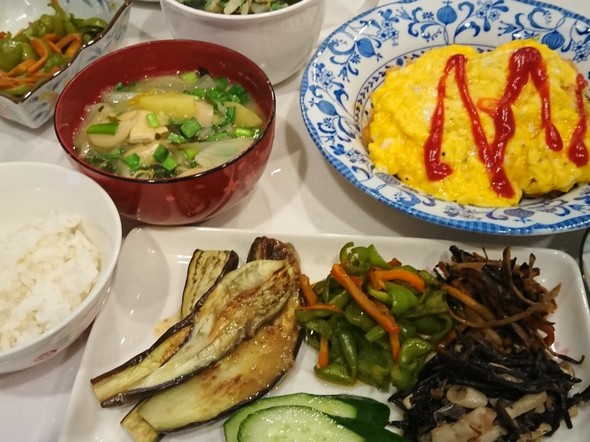 夕食 オムライス