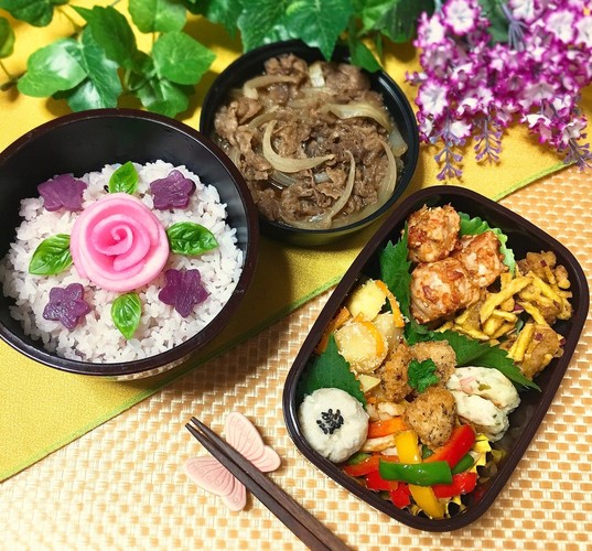 メインなのに一番目立たない牛丼のお弁当♪