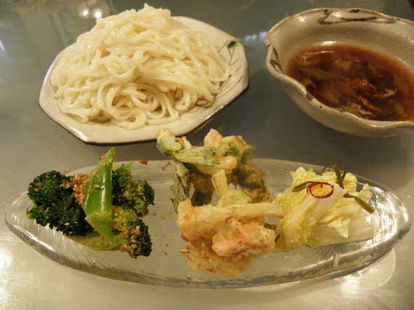 肉うどんつけ麺風の昼食(12/23)