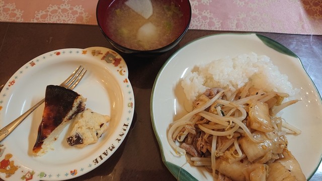 豚キムチ バスク風チーズケーキ By Eiyoushi クックパッド みんながのせた献立