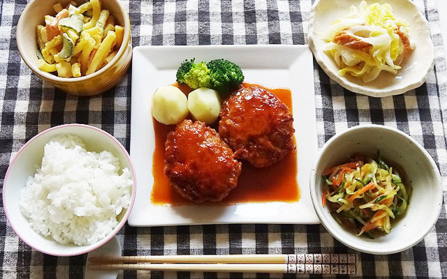 最高 50 煮込み ハンバーグ に 合う おかず 画像ブログ