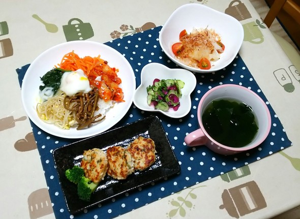 ビビンバ丼とおいしいおかずで週末晩ごはん