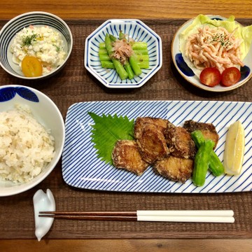 カリッ！じゅわ〜なブリの竜田揚げ♪