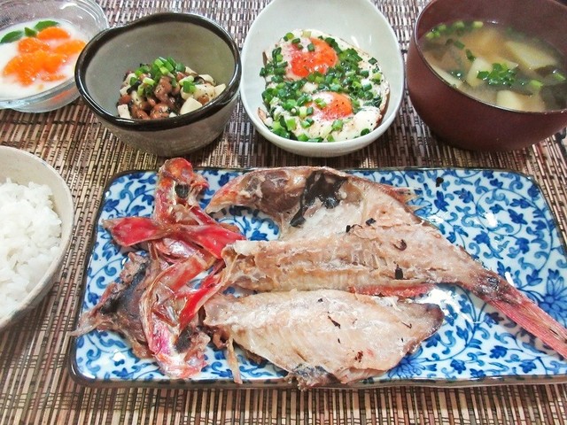 オッサンのブランチ 嫁様旅行で一人飯 By イベ長 クックパッド みんながのせた献立