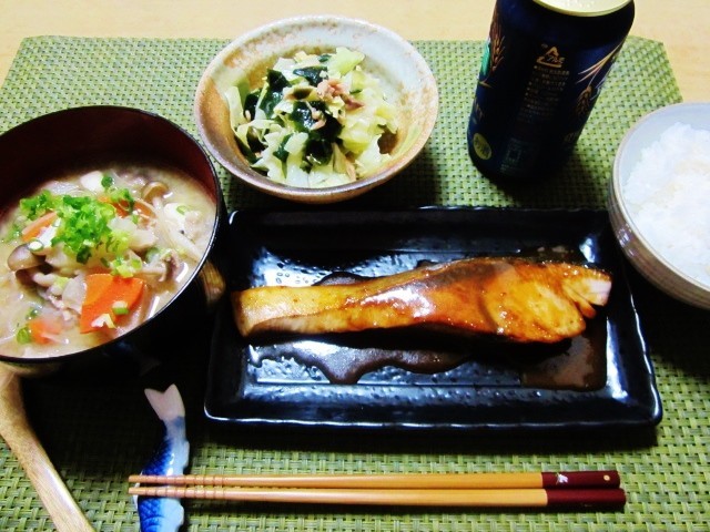 豚汁とブリの照り焼きの夕飯 By Shokenママ クックパッド みんながのせた献立