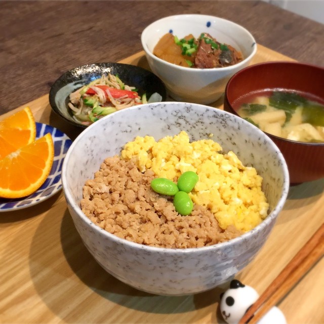 鶏そぼろ丼の献立 By ーhaluー クックパッド みんながのせた献立