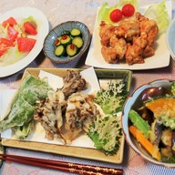 天ぷらと唐揚げとおろし煮メインの夕食
