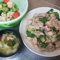 昼食｜越南チキン＋パスタ入りスープ