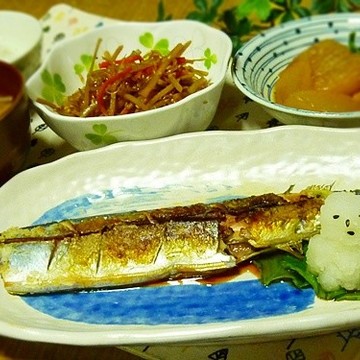 秋刀魚と大好きなほっこり煮物で♪