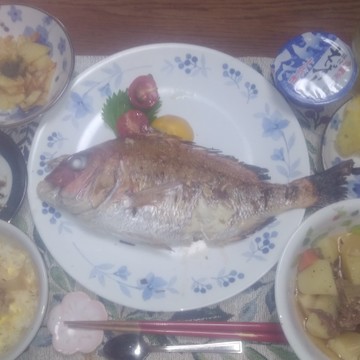 真鯛の塩焼きの夕食