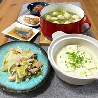 鶏団子スープ・鶏肉白菜煮・豆乳豆腐　他