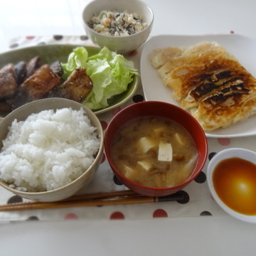 竜田揚げとエビ餃子の夕食