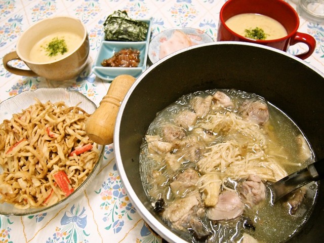 寒い日の夕飯に 鶏鍋がメインの簡単献立 By Saki1010 クックパッド みんながのせた献立