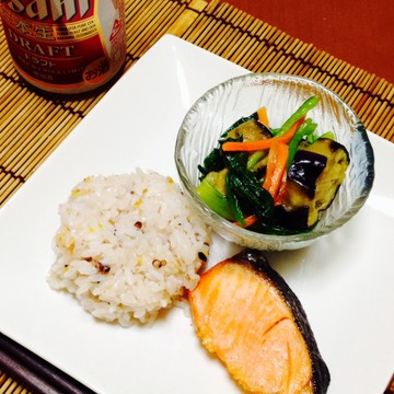 鮭の塩焼き・小松菜の副菜