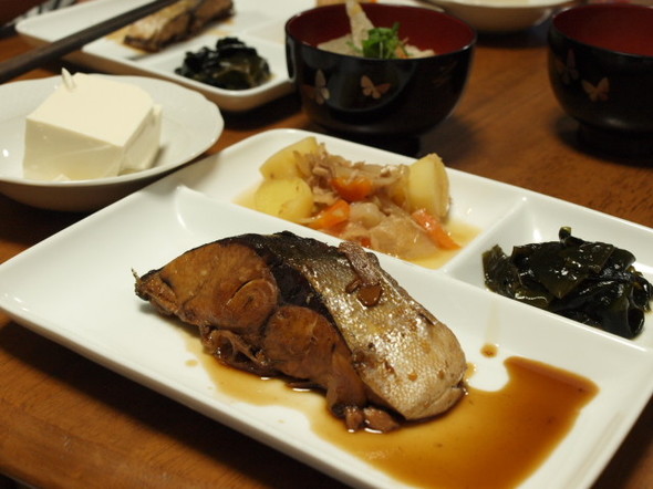 ハマチの照り焼きで晩ごはん(4/28)
