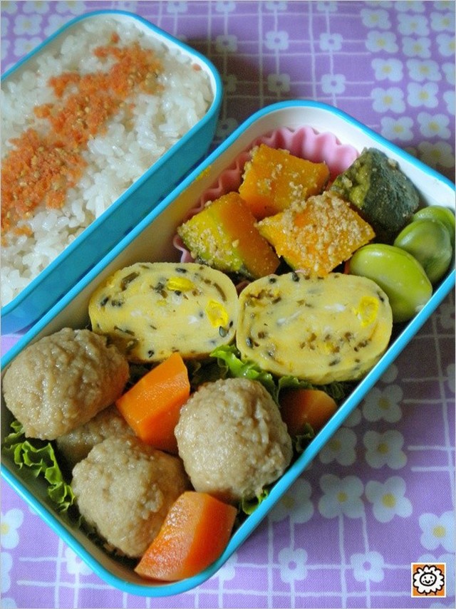 鶏団子と人参の煮物メインのお弁当 By オレンジデイ クックパッド みんながのせた献立