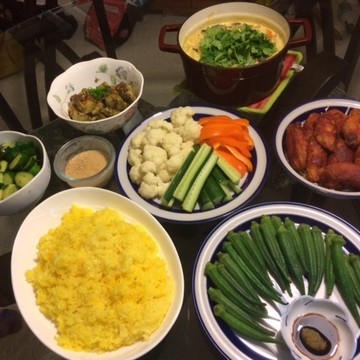 タイカレーとたくさんの野菜の夕飯