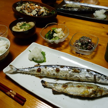 和の夕食～秋刀魚と鮎の塩焼き