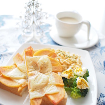 柿チートーストと簡単レシピで朝ごはん♪