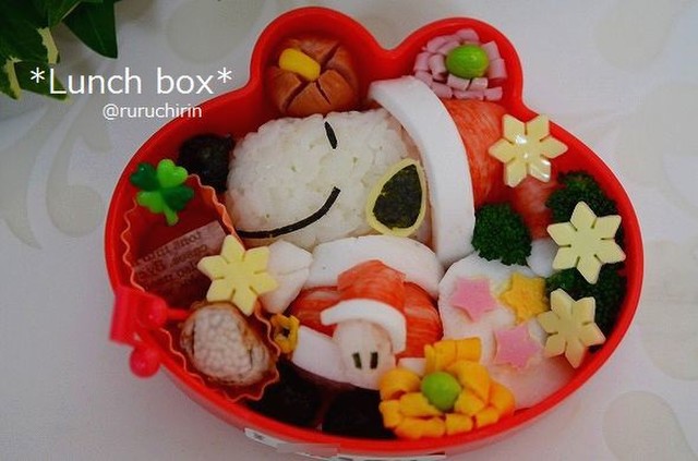年中怪獣のサンタスヌーピーお弁当 By Ruruchirin クックパッド みんながのせた献立