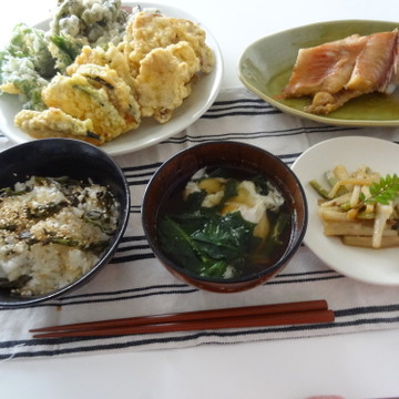 山菜とお魚のある夕食