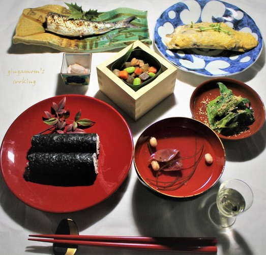 節分 牛肉と牛蒡の恵方巻き・大豆・鰯など