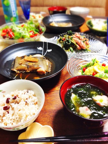 小豆ご飯で夕食…2/7