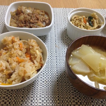 ☆鯖缶と炊き込みご飯の晩御飯☆