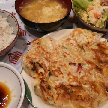 焼き餃子×中華コーンスープ