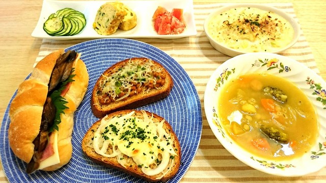 パンで朝食 お昼 By Yuzvio クックパッド みんながのせた献立