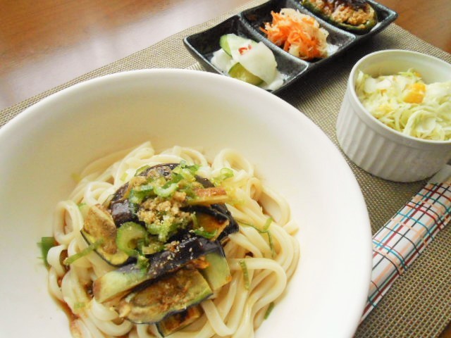 冷やしうどんで簡単晩ごはん By Balon クックパッド みんながのせた献立