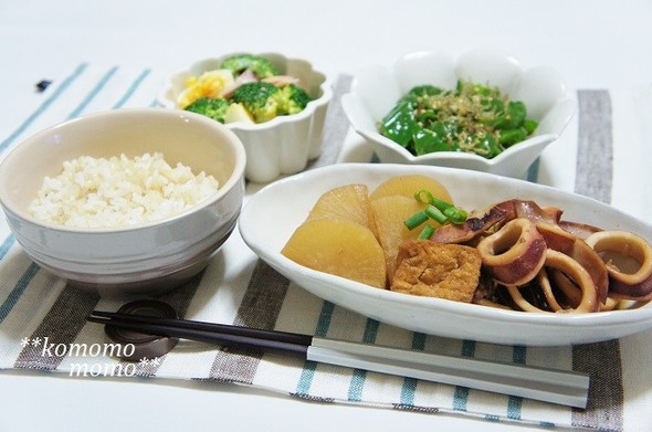 イカ大根と緑の野菜の夕食献立
