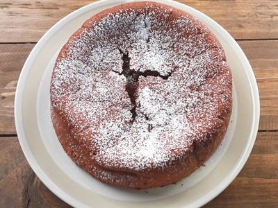 動画 バレンタインに大人気 卵と板チョコだけで作るガトーショコラ クックパッド料理動画