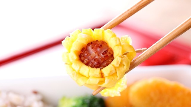 動画 お弁当に お花たまご焼き クックパッド料理動画