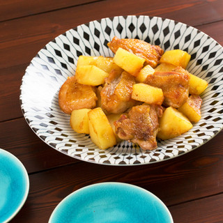 簡単 鶏もも肉とじゃがいもの照り焼き レシピ 作り方 By まこりんとペン子 クックパッド 簡単おいしいみんなのレシピが376万品