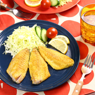 子供も大好き アジの簡単カレー粉ムニエル レシピ 作り方 By アカネーゼ クックパッド 簡単おいしいみんなのレシピが378万品