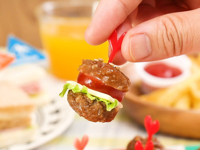 動画 ミートボールのハンバーガー キャラおかず クックパッド料理動画